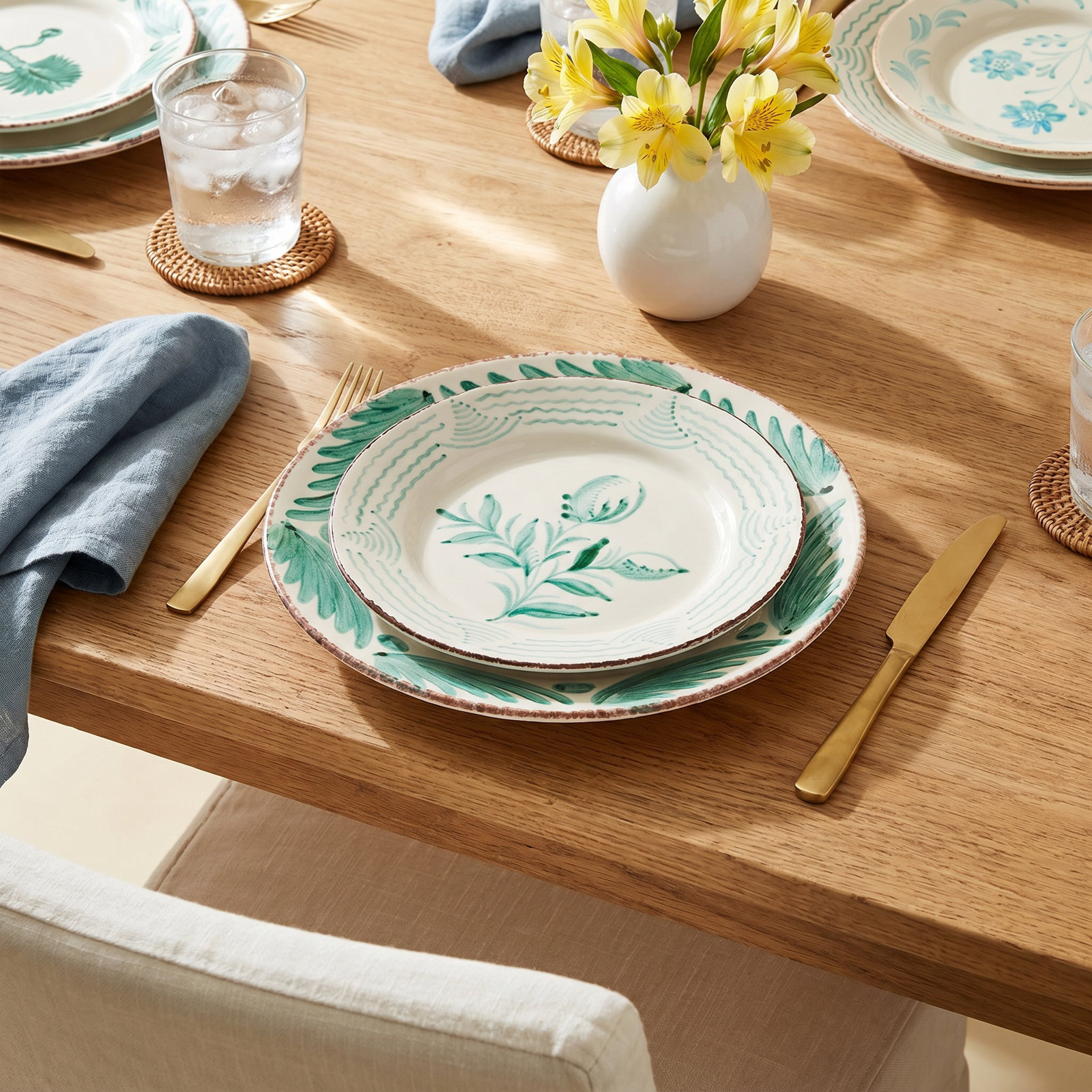 Casa Nuno 10" Ceramic Dinner Plate
