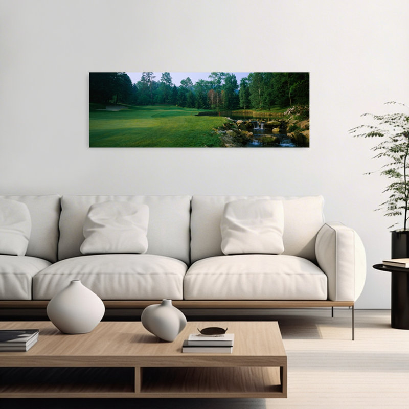 Ruisseau dans un terrain de golf, Laurel Valley Golf Club, Ligonier, Pennsylvanie, États-Unis, H 48 po x l 16 po