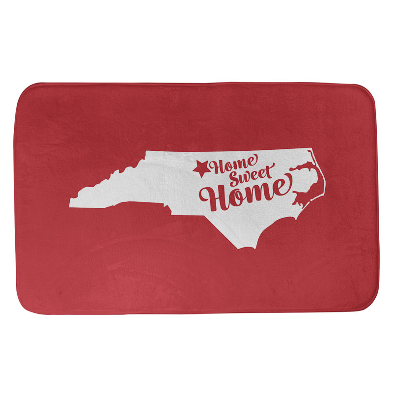 Tapis rectangulaire antidérapant pour salle de bain, L 21 po x L 34 po, Rouge, Home Sweet North Carolina 2