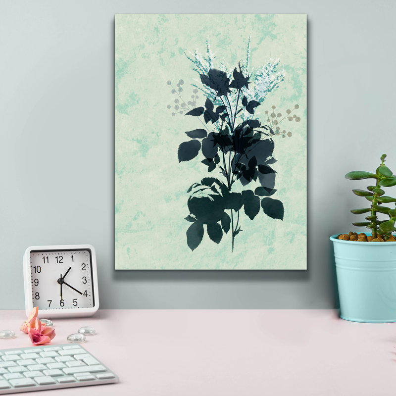 «Epic Graffiti», fleurs bleues sèches par Sabrina Balbuena, art mural sur toile, 12 po x 16 po, H 16 po x l 12 po