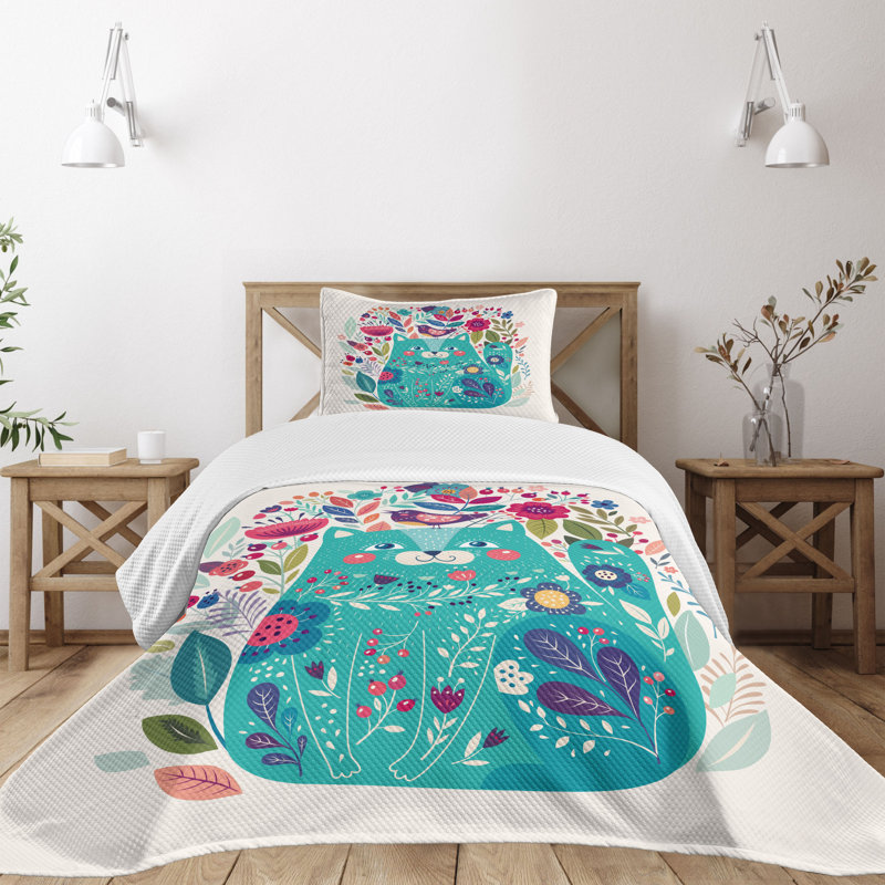 White Twin Quilted Bedspread Set with Colorful Cat Design