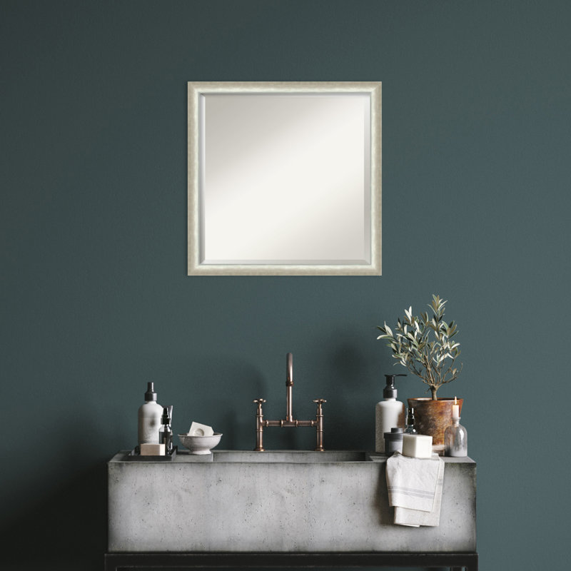 Miroir mural Xion, Argent, 22,25 po x 22,25 po, Carré