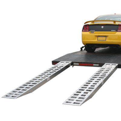 Aluminum ramps with pin on ends 5000 lb capacity per axle Knife style foot