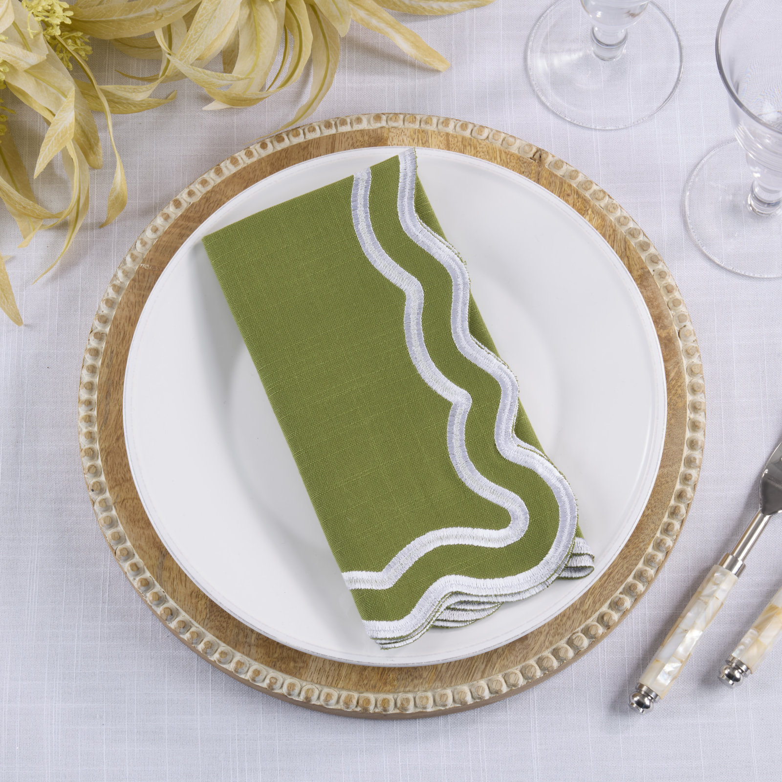 Scalloped Cotton Napkin, Kiwi
