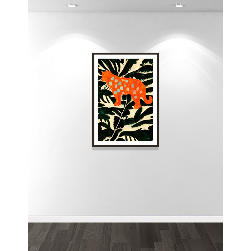 «Jungle» par Treechild, Noyer à grain ouvert, L 29,5 po x H 41,5 po, Imprimé mat
