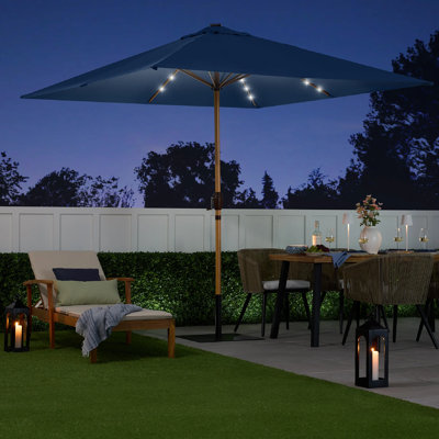 Parasol carré solaire à DEL pour terrasse