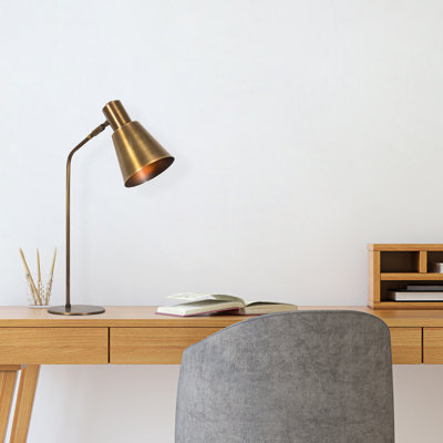Lampe de table en métal