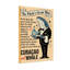 Baleine tendance en smoking tenant une bouteille de cocktail-195243513