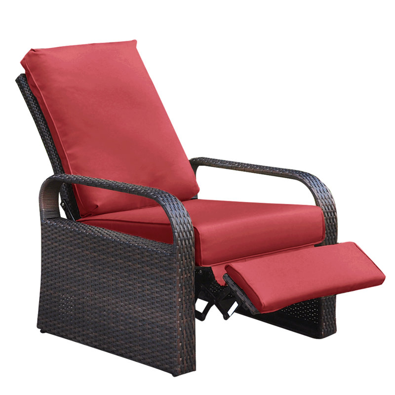Chaise longue d'extérieur en métal Adhvik, Rouge