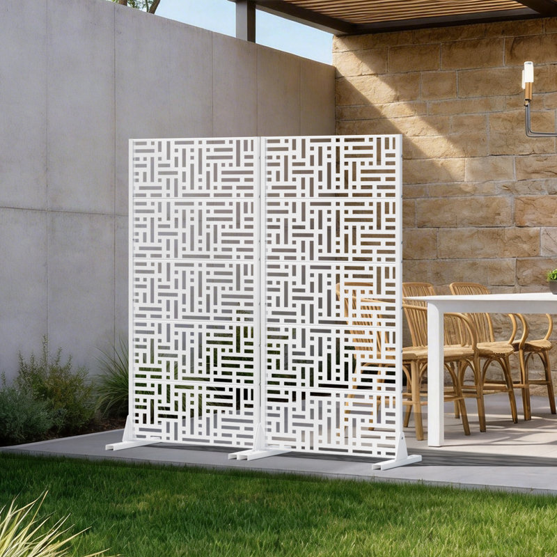 Panneau de clôture en métal pour l'extérieur, 59" H x 60" W x 16" D, Blanc