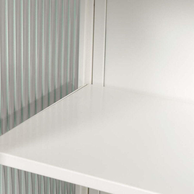 Armoire murale moderne 27,56 po à deux portes avec rangement à trois niveaux