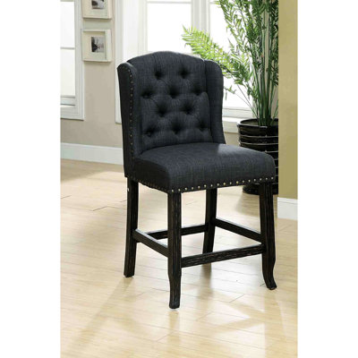 Chaise de salle à manger à hauteur de comptoir 2 pièces, style rustique, finition noir antique, à oreilles, garniture cloutée audacieuse, bois massif et tissu semblable au lin
