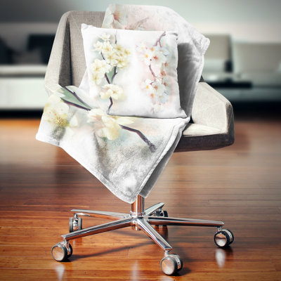 White Flower Bouquet - Floral Printed Pillow