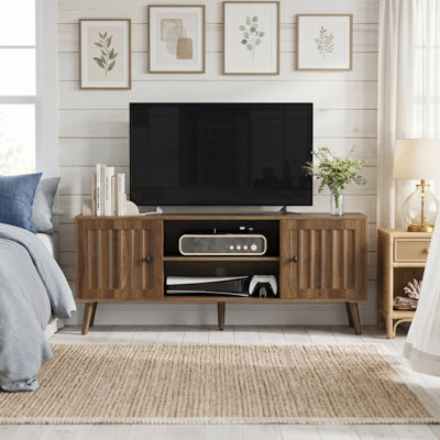 Mid-Century Modern TV Stand With Fluted Doors, Walnut Finish Media Console With Open Shelf & Hidden Storage For Living Room