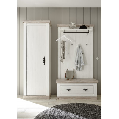 Saybrook Hallway Set with Storage Bench