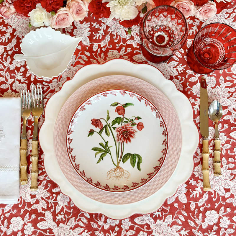 Carmen Round Tablecloth, 60" Round