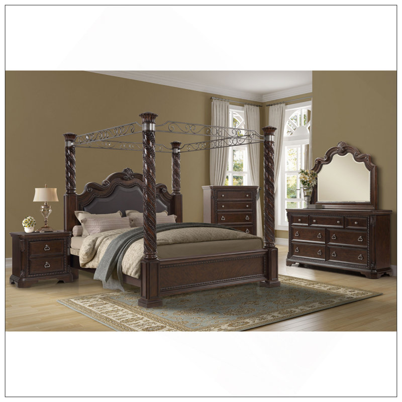 Commode 5 tiroirs en acajou traditionnel