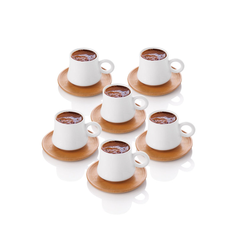Tasse à espresso et soucoupe