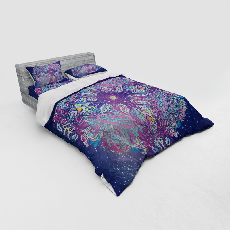 Eclectic Polyester Damask Duvet Cover, Queen Duvet Cover + 3 Additional Pieces