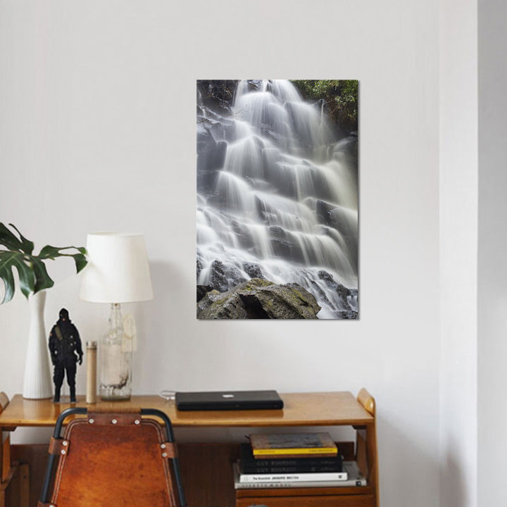 « balise kanto lampo cascade », impression sur toile, H 18 po x l 12 po x P 1,5 po, Toile tendue, Pas de tapis