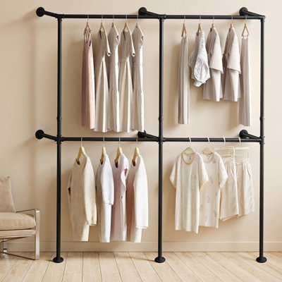Freestanding 9 - Hook