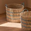 Panier de rangement tressé bleu accentué-488727729