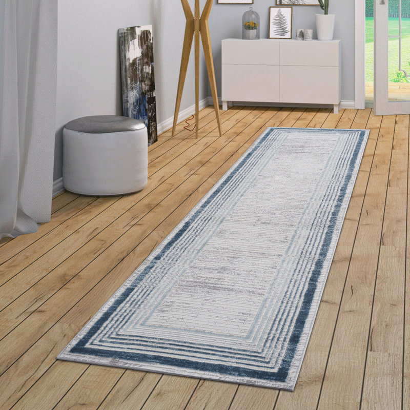 Lint-free, stylish, stain-resistant area rug, Runner 2'2" x 8'