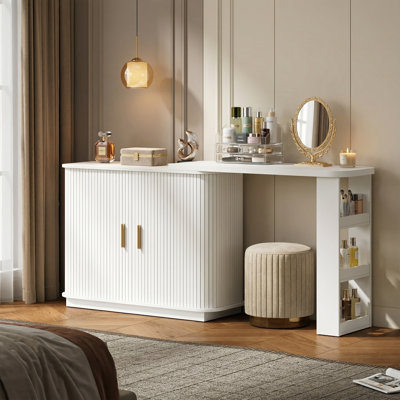 Extendable L-Shaped Vanity Table With Roller Shutter by Ivy Bronx