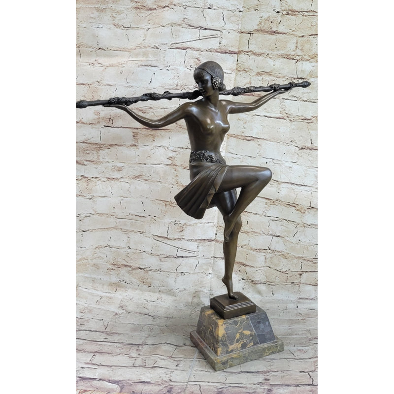 Figurines et sculptures Tarcio