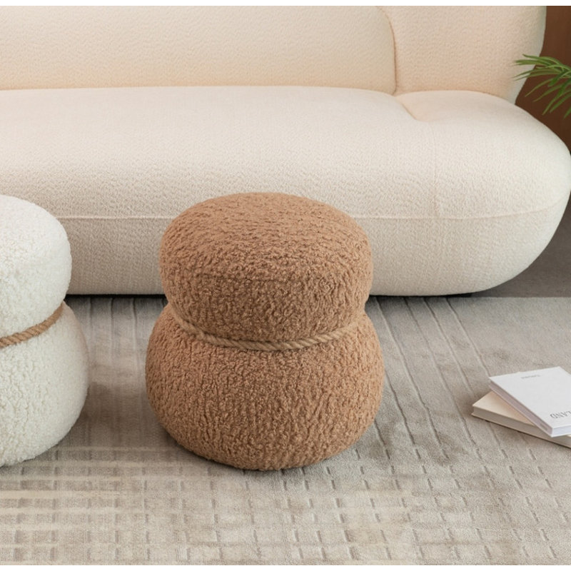 Tabouret bonhomme de neige clair chameau - 14,56 po de large, design ludique et ludique, s'adapte à tous les espaces