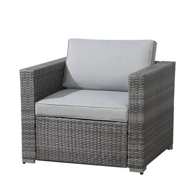 Chaise de patio avec coussin