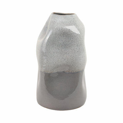 Handcrafted Terracotta Vase - Modern Decorative Accent With Sculptural Design, Perfect For Floral Arrangements And Artistic Display