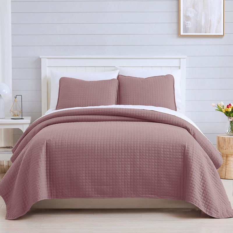 Vilano Springs ® Oversized, Light-Weight Hotel Quality Quilt Set with Matching Shams, King/Cal. King Quilt + 2 King Shams