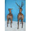 Paire de statues de cerfs sur pied à lattes - Taille: L 48 po x l 45 po x H 65 po.