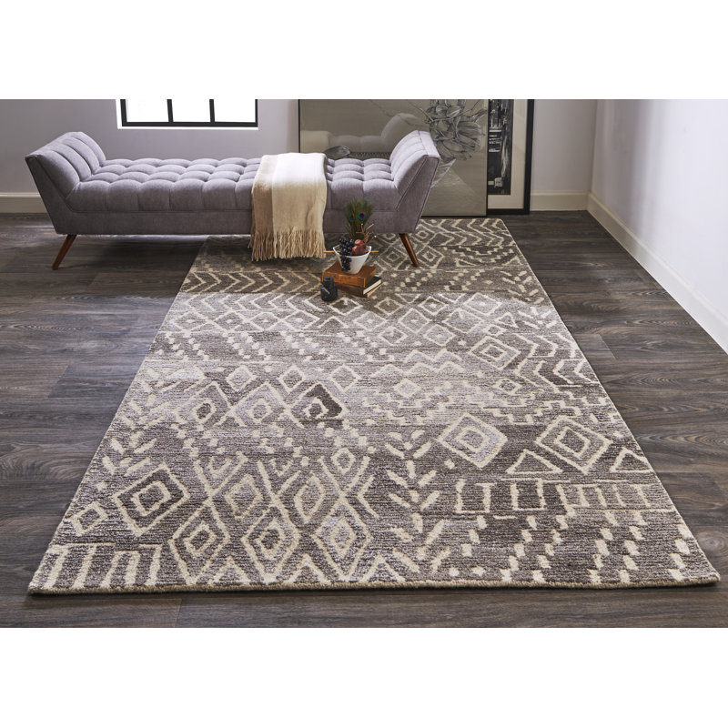 Amirah Geometric Wool/Viscose/Cotton Taupe/Gray Area Rug, Rectangle 5' x 8'