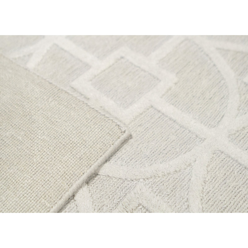 Himalayan Wool Geometric Area Rug in White