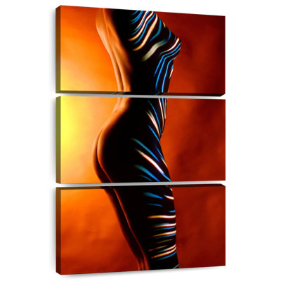Silhouette sensuelle striée