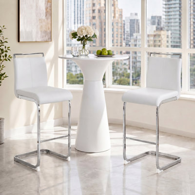 Tabouret de comptoir en similicuir 25 po avec structure en métal Chatrice