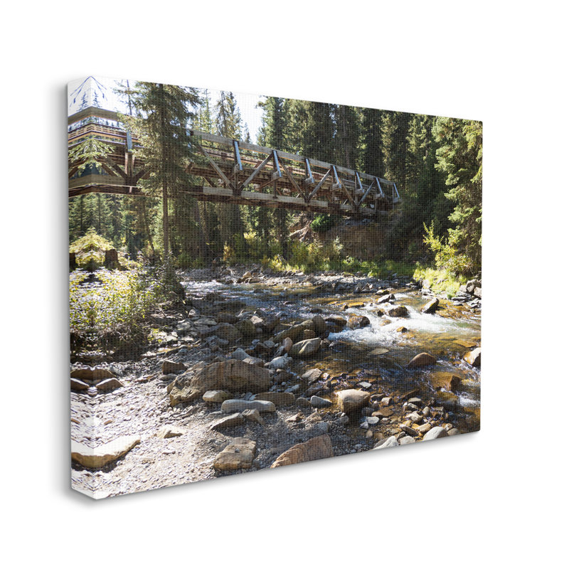 «Bridge Over Babble Brook» par Stede Bonnett, H 16 po x l 20 po x P 1,5 po, Toile tendue