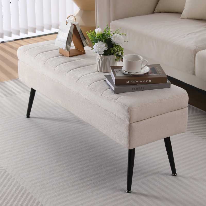 Banc de rangement rembourré Vondale, Crème