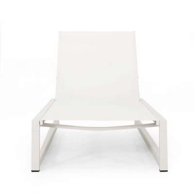 Chaise Lounge