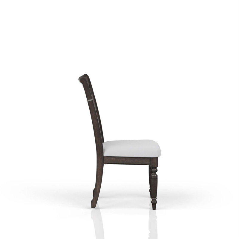 Chaise rembourrée avec dossier et échelle