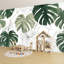 Papier peint adhésif à motif floral tropical vert, noir et blanc avec feuilles fendues et jungle
