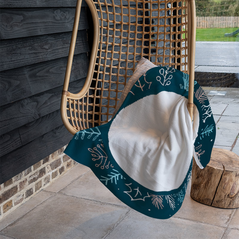 Rueda Throw Blanket
