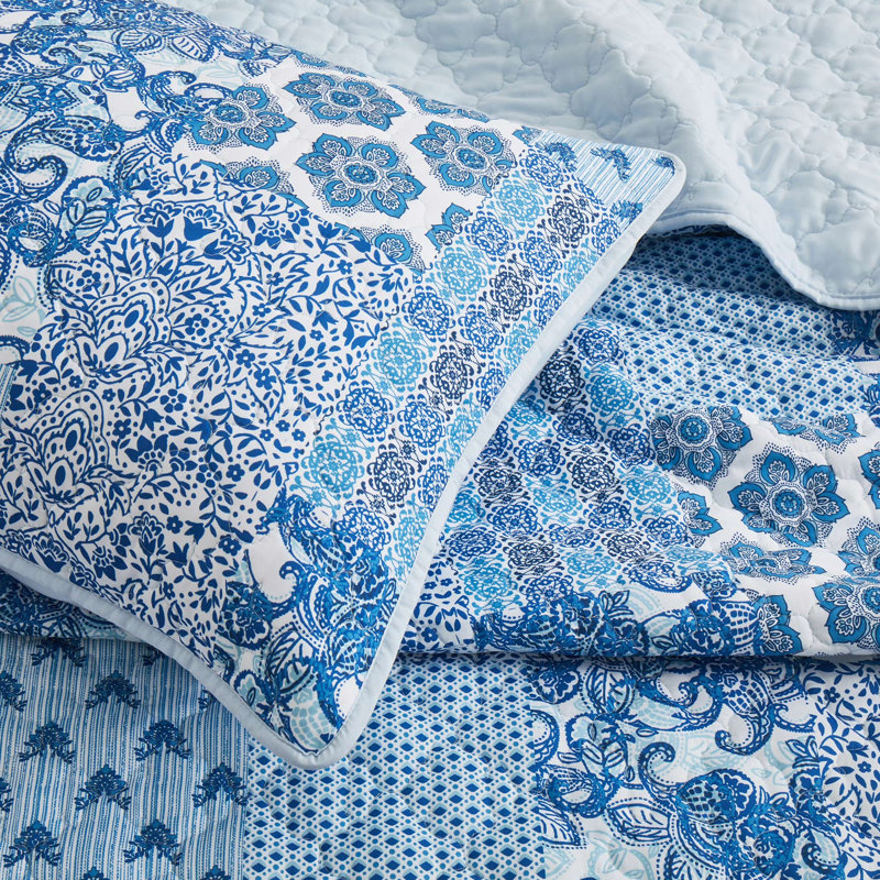 Modern Floral Geometric Quilt Set, 3-Piece Reversible Coverlet and Pillow Shams, Savanna Floral