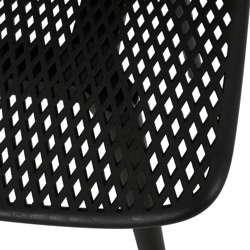 Sélection de chaises d'extérieur - Posey en noir avec structure stable et couleur tendance en polypropylène chic