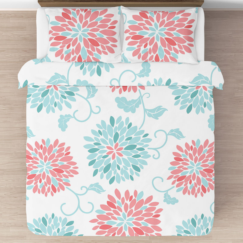 Full White Microfiber Reversible Kids Comforter Set
