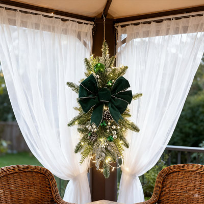 Christmas Teardrop Pine Needle Swag with Decorative Balls and Bow Decoration, Home Holiday Indoor Hanging Decoration, Green