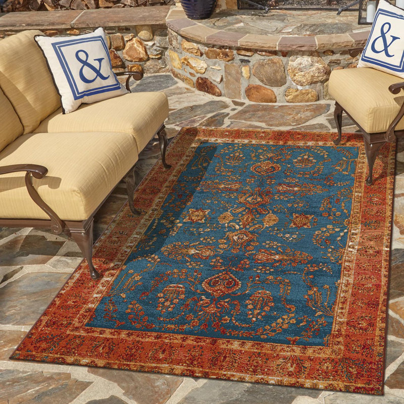 Indoor/Outdoor Traditional Area Rug, Rectangle 10' x 13'1"