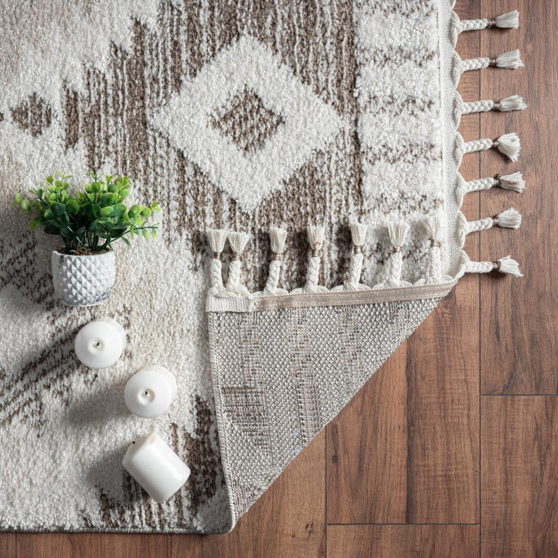 Mcniel Geometric Indoor Rug, Runner 2' x 7'
